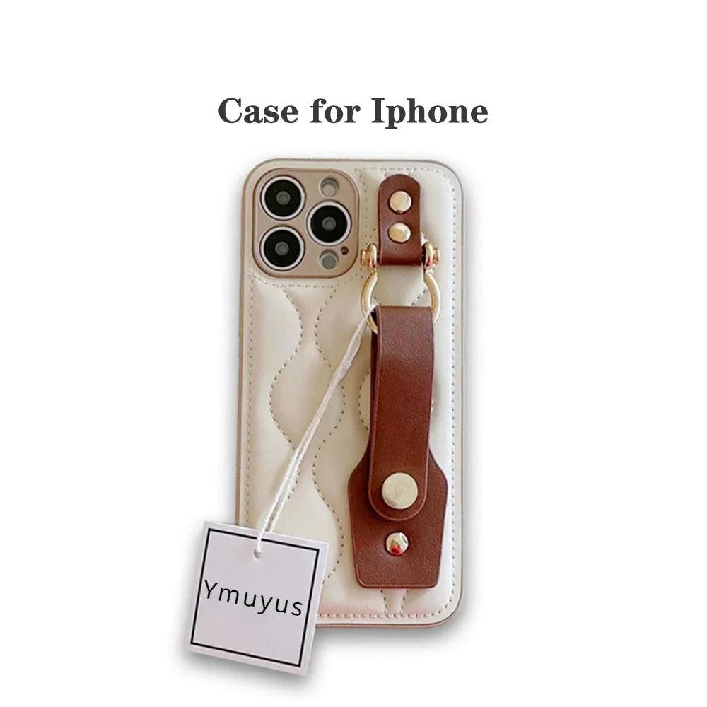 Luxury Brown Wristband Phone Case for Iphone15 12 13 14 Pro Max 14Plus White Soft Leather Minimalist Phone Cover for 14Pro 15Pro