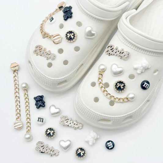 Whole Set Hot Sale DIY Hole Shoes Charms for Cute Cartoon Handmade Charms Designer Quality Garden Shoe Decoration Girl Gift