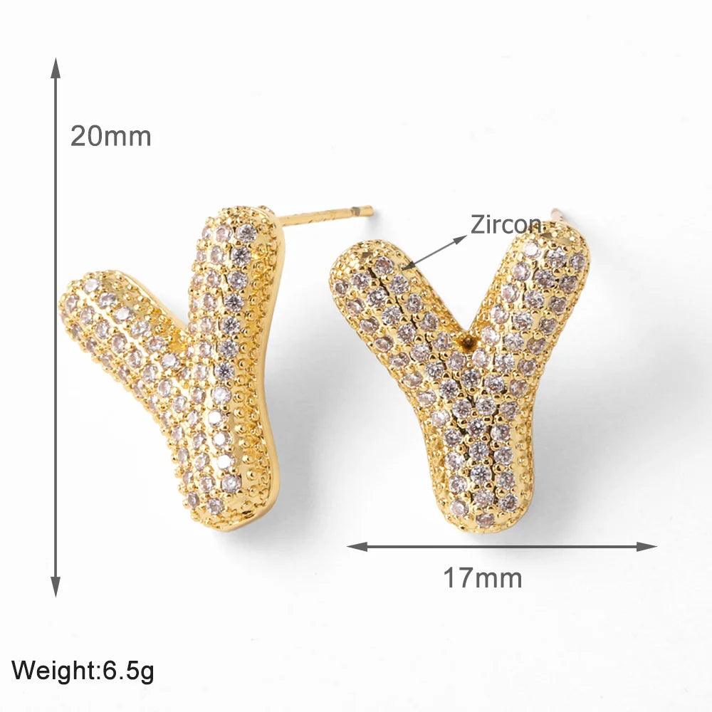 FLOLA Clear Crystal Bubble Letter Earrings for Women Copper Gold Plated Initial Ear Studs Name Jewelry Gifts ersa009