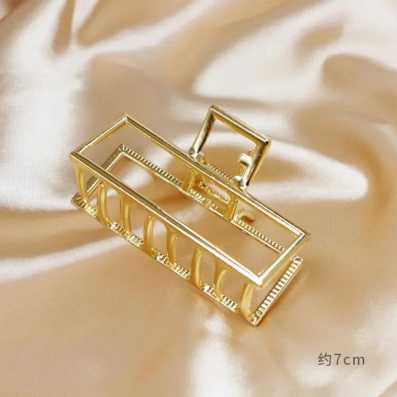 Fashion Simple Gold Hair Claw Clip Butterfly Geometric Elegant Hair Clip Claw Clamp for Girls Headwear Women Hair Accessories