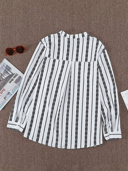 Plus Size Striped Print Blouse, Casual Round Collar Half Sleeve Blouse For Spring, Women's Plus Size Clothing