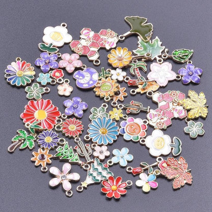 New Kawaii 10PCS/Lot Bulk Random Mix 4 Color Dripping Oil Alloy Pendant Enamel Charms For Jewelry Women DIY Handmade Accessories