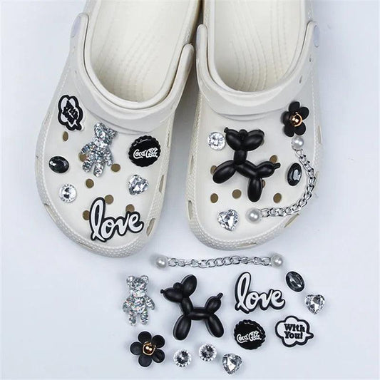 2023 New Cute Croc Charms Brand Designer Shoes Charms JIBZ Bling Croc Accessories Fashion bubble dog Buckle Shoe Decorations