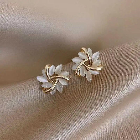 Charm Luxury Flower Gold Color Stud Earrings White Stone Earrings Wedding Engagement Women Jewelry