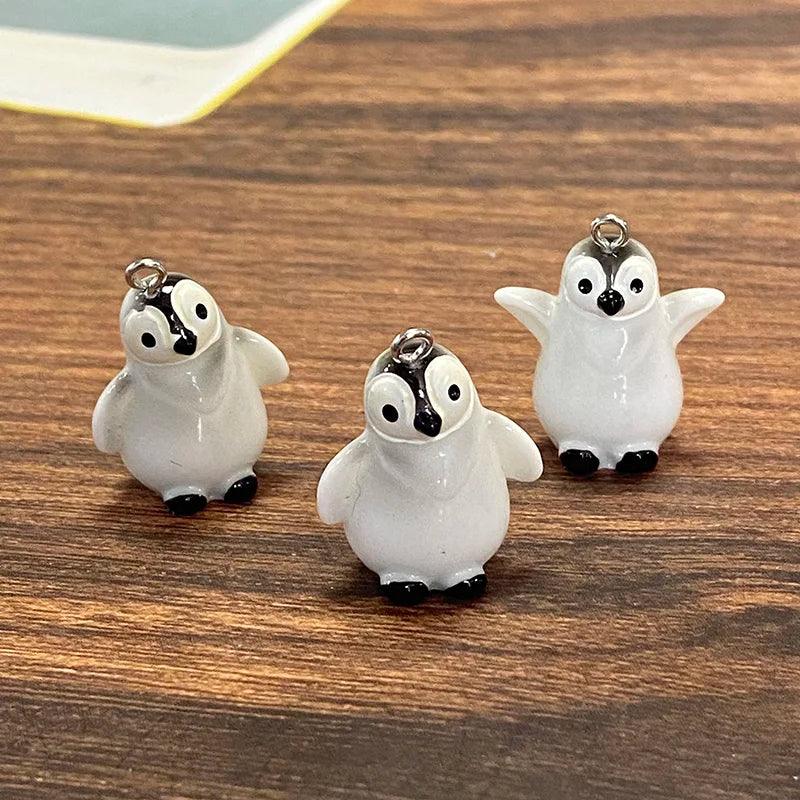 6pcs Kawaii 3D Small Penguin Resin Charms Lovely Miniature Figurine Pendants For Necklace Eardop Keychain Jewlery Diy Make