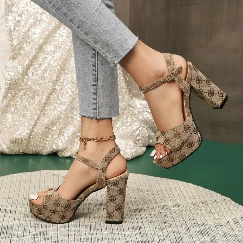 2024 Heels Sandals Women Summer Platform Shoes Women Luxury Designer Sandals Outdoor Casual Platform Sandals