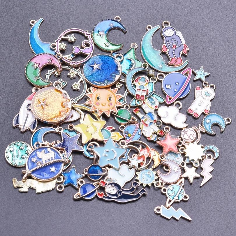 New Kawaii 10PCS/Lot Bulk Random Mix 4 Color Dripping Oil Alloy Pendant Enamel Charms For Jewelry Women DIY Handmade Accessories