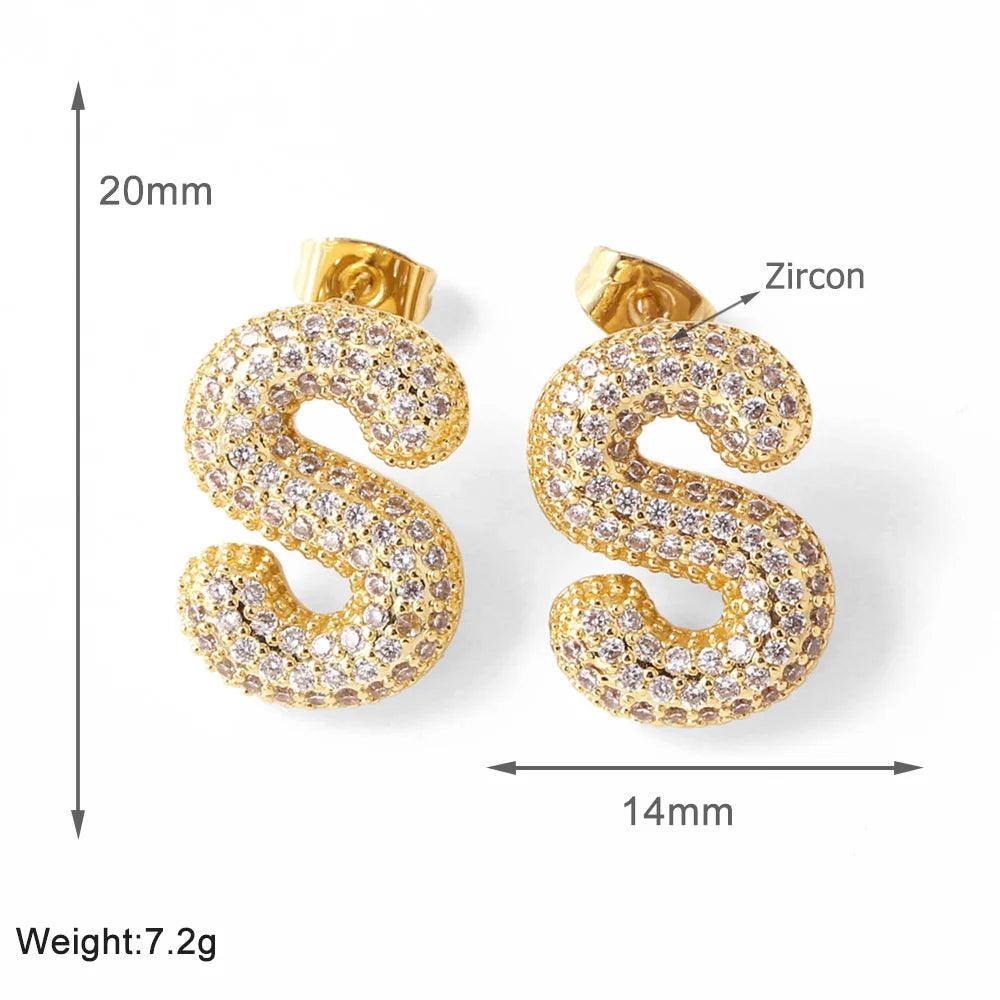 FLOLA Clear Crystal Bubble Letter Earrings for Women Copper Gold Plated Initial Ear Studs Name Jewelry Gifts ersa009