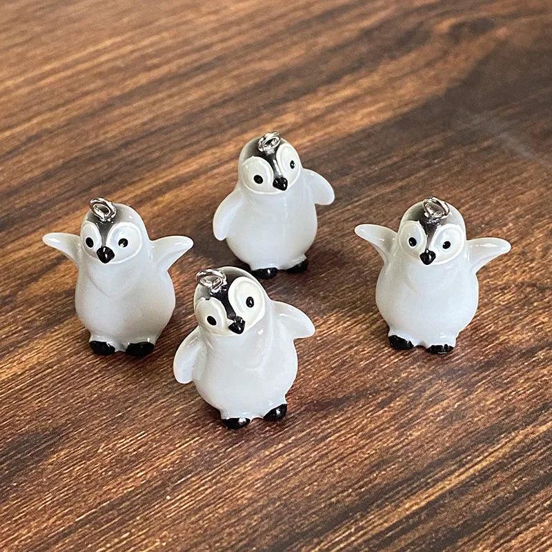 6pcs Kawaii 3D Small Penguin Resin Charms Lovely Miniature Figurine Pendants For Necklace Eardop Keychain Jewlery Diy Make