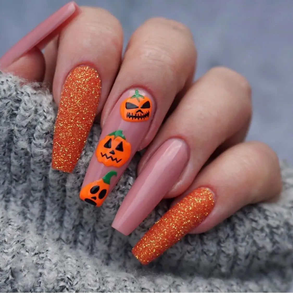 24pc/set Fashion Almond Press On Nails Art Halloween Black Ghost Design Fake Nail Pumpkin Castle Pattern Glossy False Nails Tips