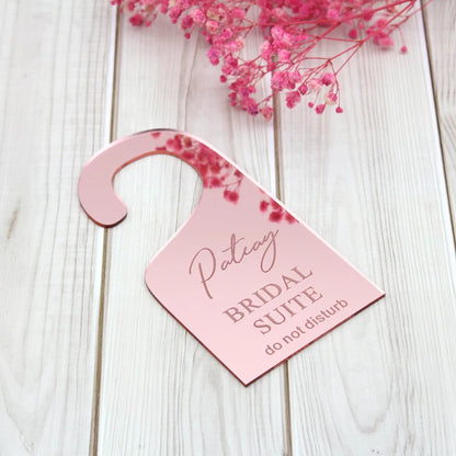 1Pcs Personalized Wedding Do Not Disturb Door Hangers Bridal Suite Hanging Door Sign Customized Bride Name Party Acrylic Decorat