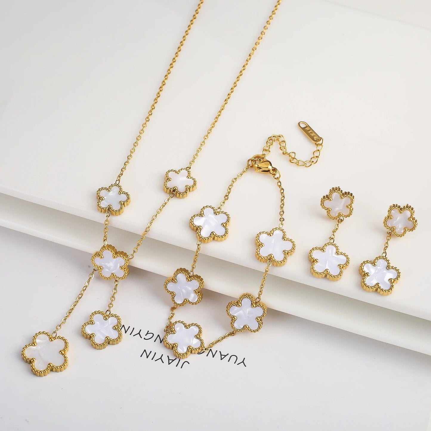 3Pcs 18k Gold-Plated Five-Leaf Flower Necklace Earrings Bracelet Jewelry Set For Woman Fashion Party Jewelry Daily Wear Clover